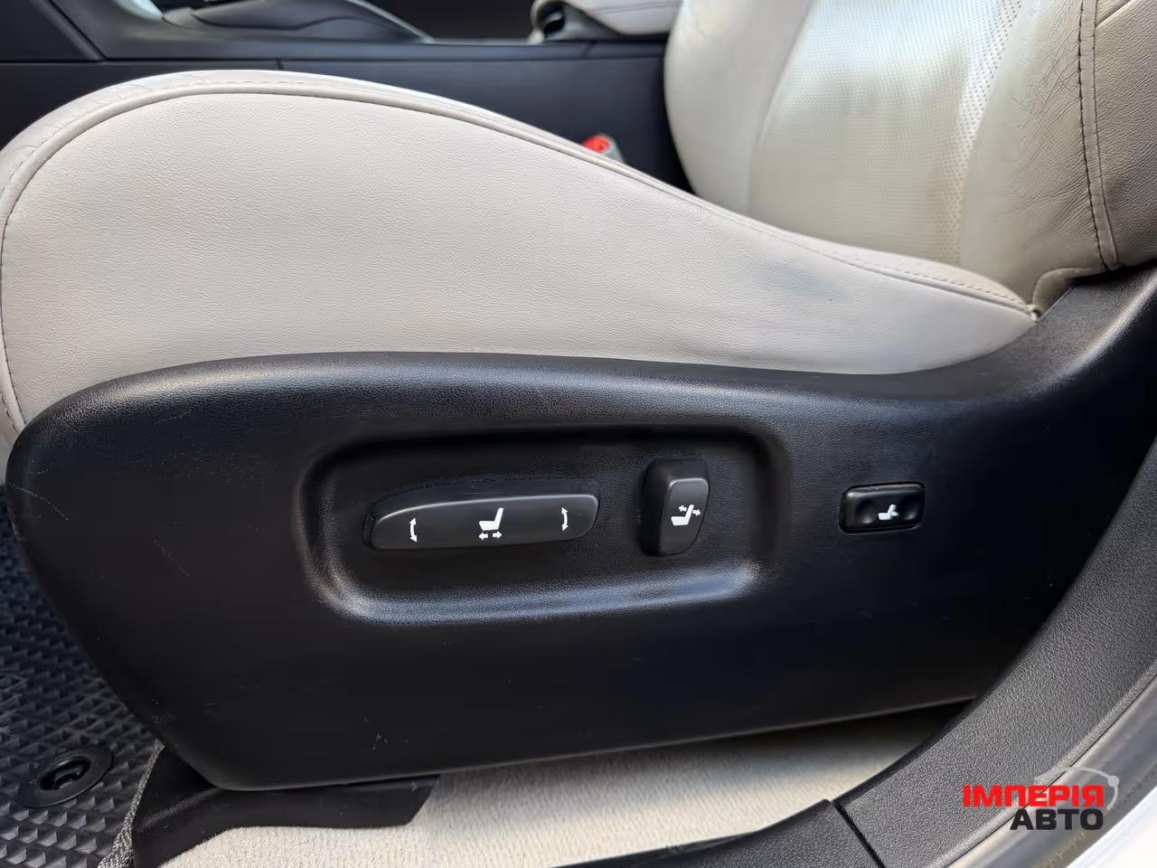 Lexus RX - фото 14