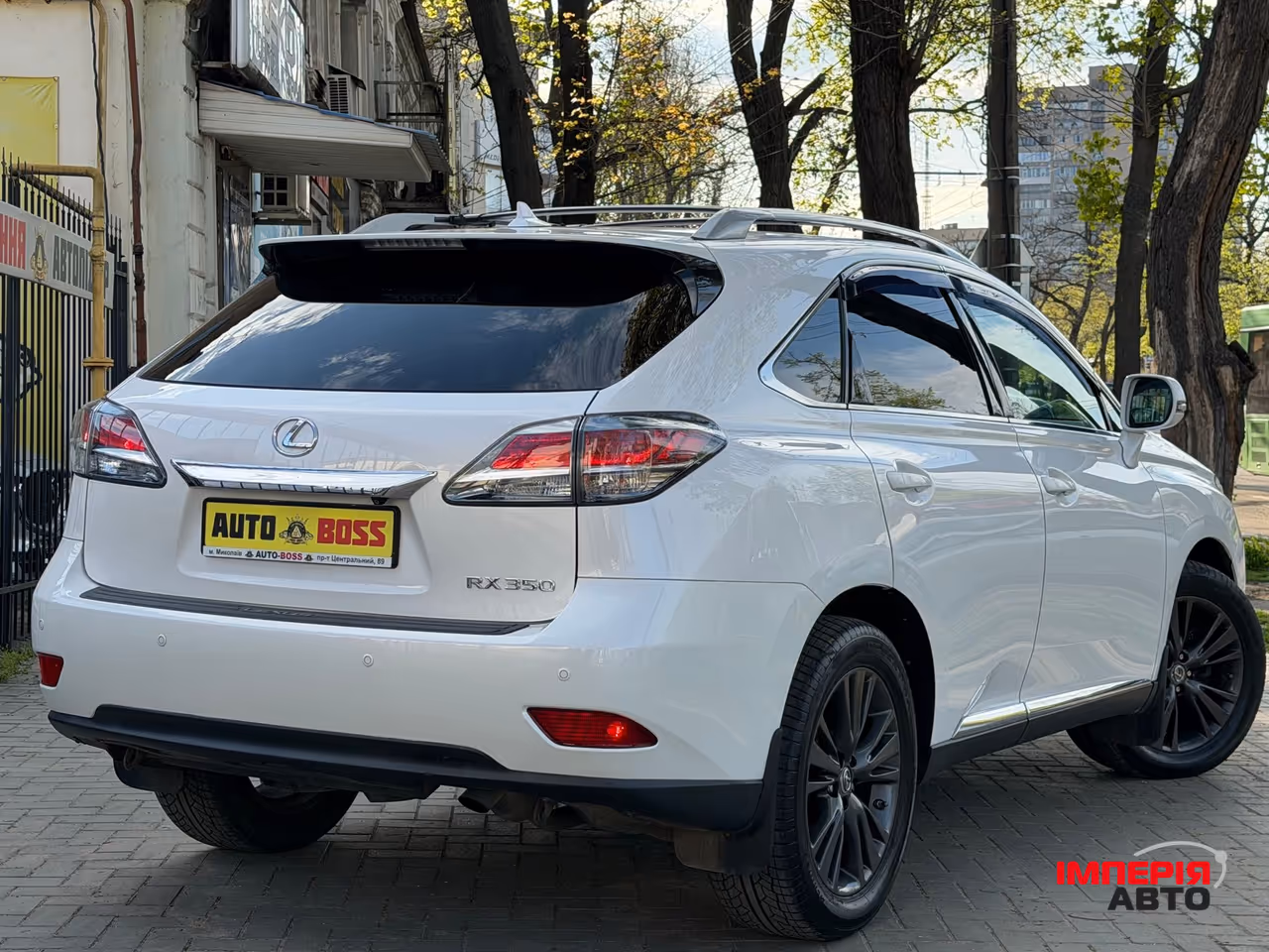 Lexus RX - фото 5