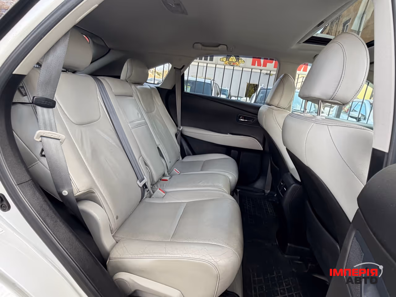 Lexus RX - фото 10