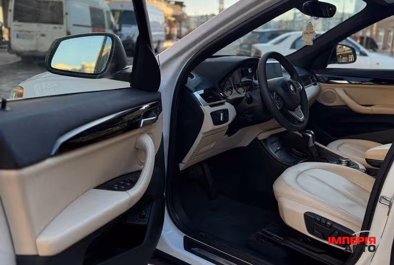 BMW X1 - фото 6