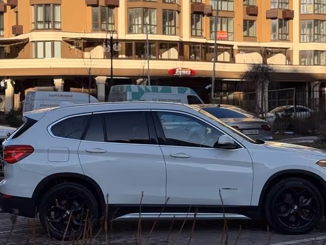 BMW X1 - зображення 5