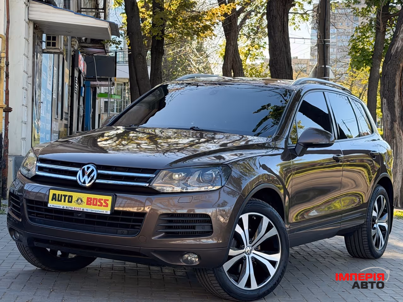 Volkswagen Touareg - фото 2