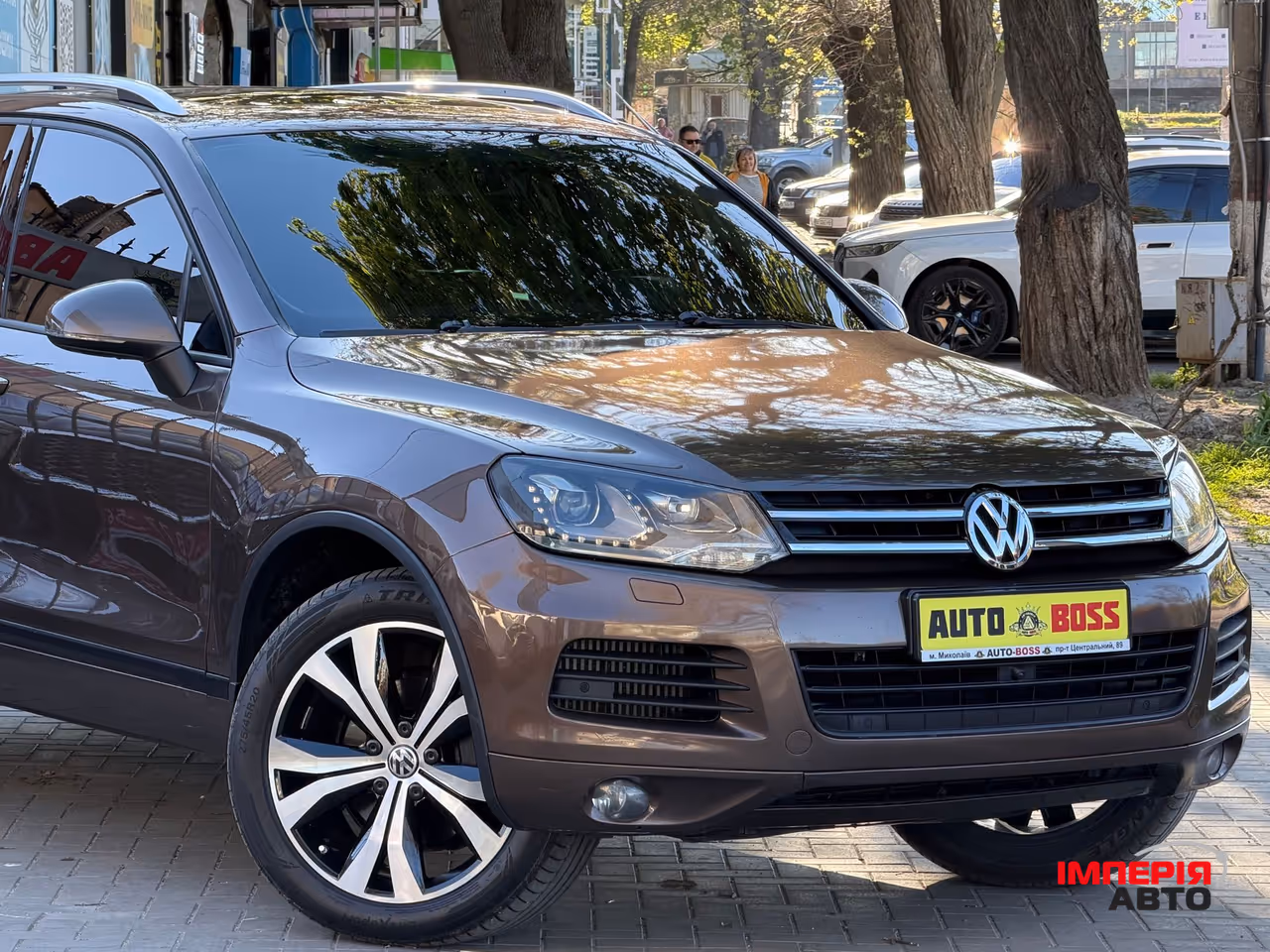 Volkswagen Touareg - фото 5