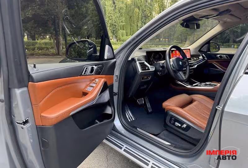 BMW X7 - фото 8