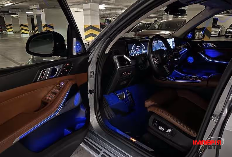 BMW X7 - фото 9