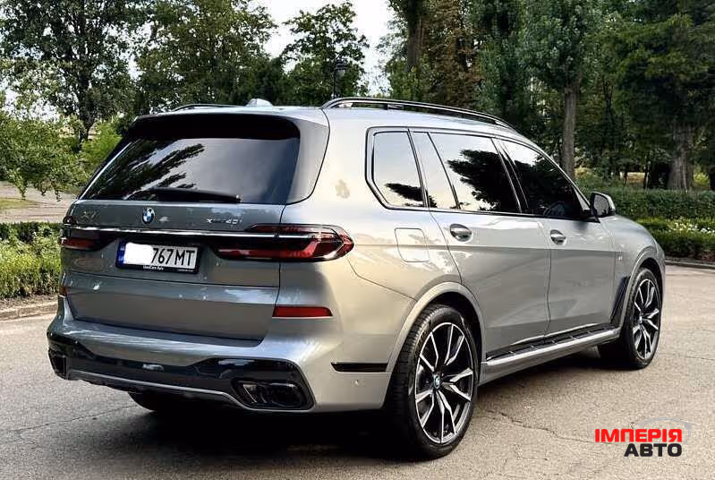 BMW X7 - фото 5