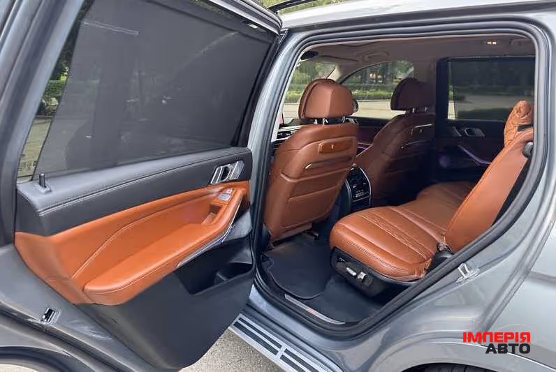 BMW X7 - фото 10
