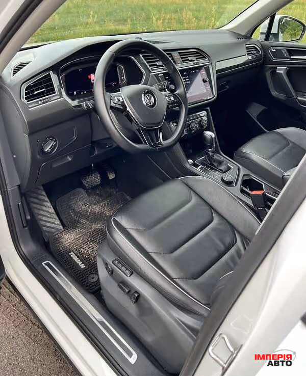 Volkswagen Tiguan - фото 12