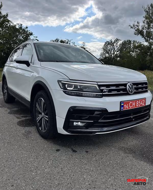 Volkswagen Tiguan - фото 9