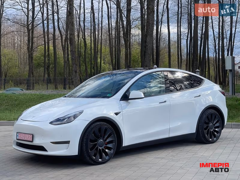Tesla Model Y - фото 3