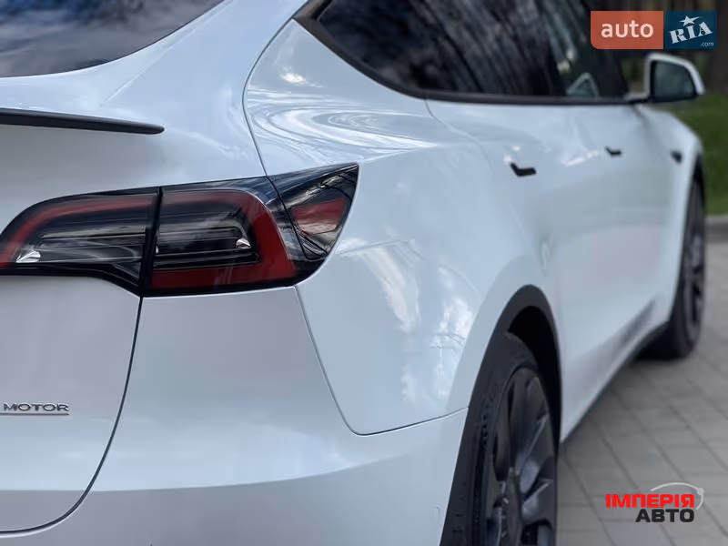 Tesla Model Y - фото 21