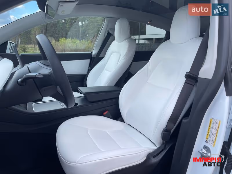 Tesla Model Y - фото 27