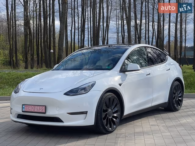 Tesla Model Y - зображення 5