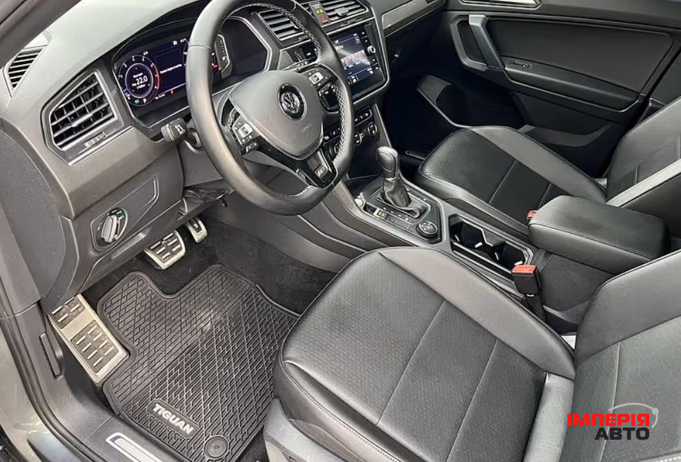 Volkswagen Tiguan - фото 6