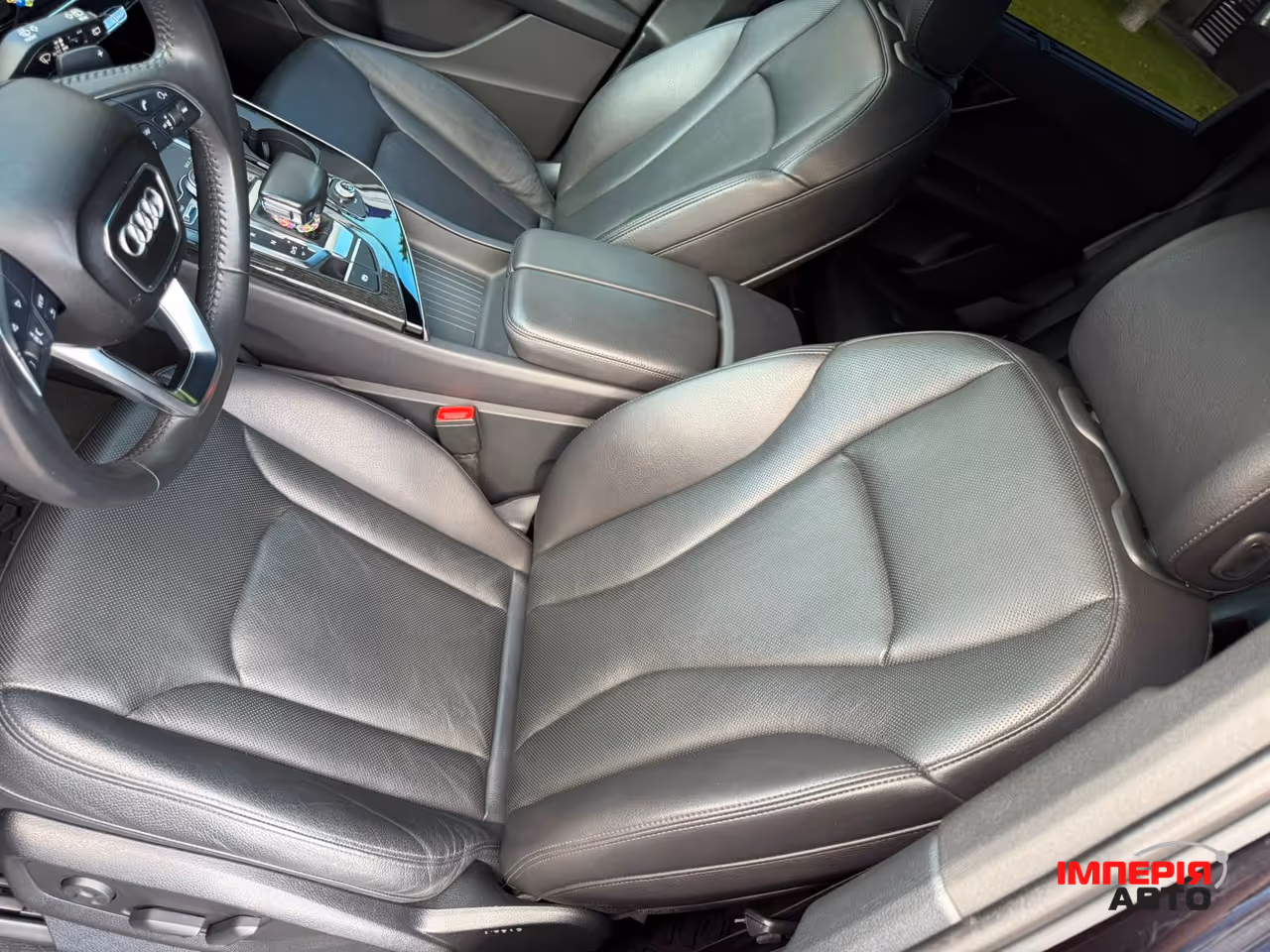Audi Q7 - фото 46