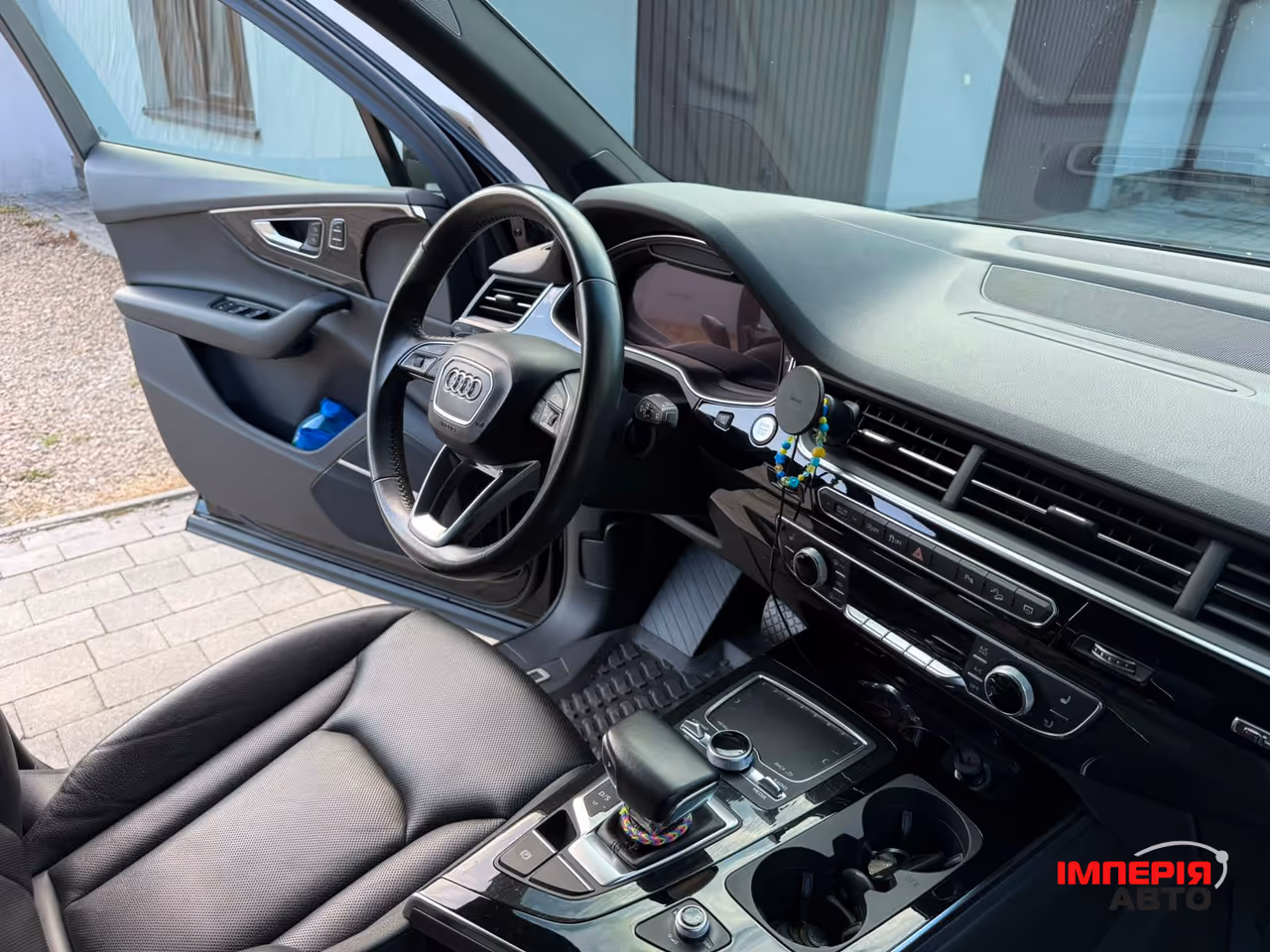 Audi Q7 - фото 54
