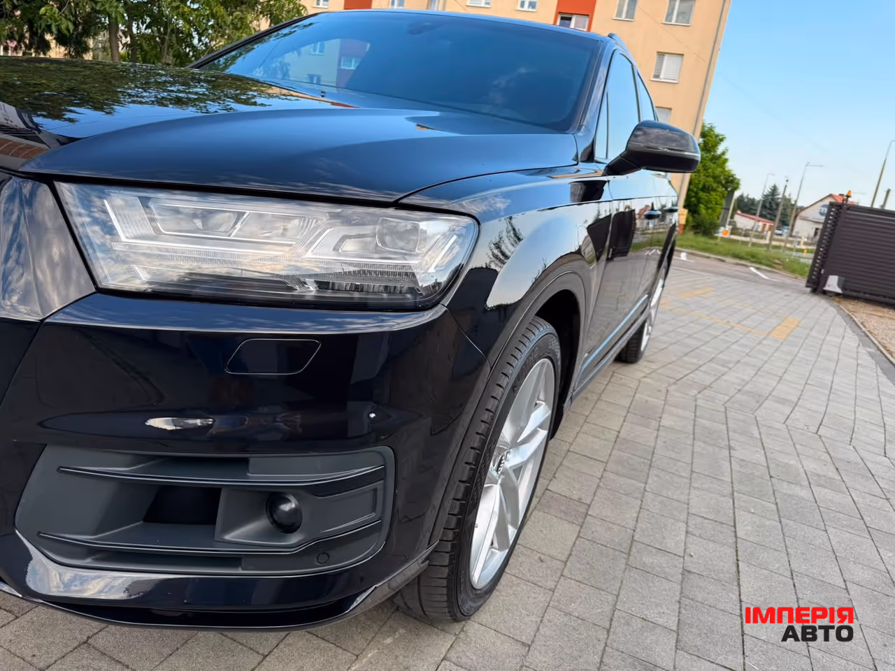Audi Q7 - фото 19