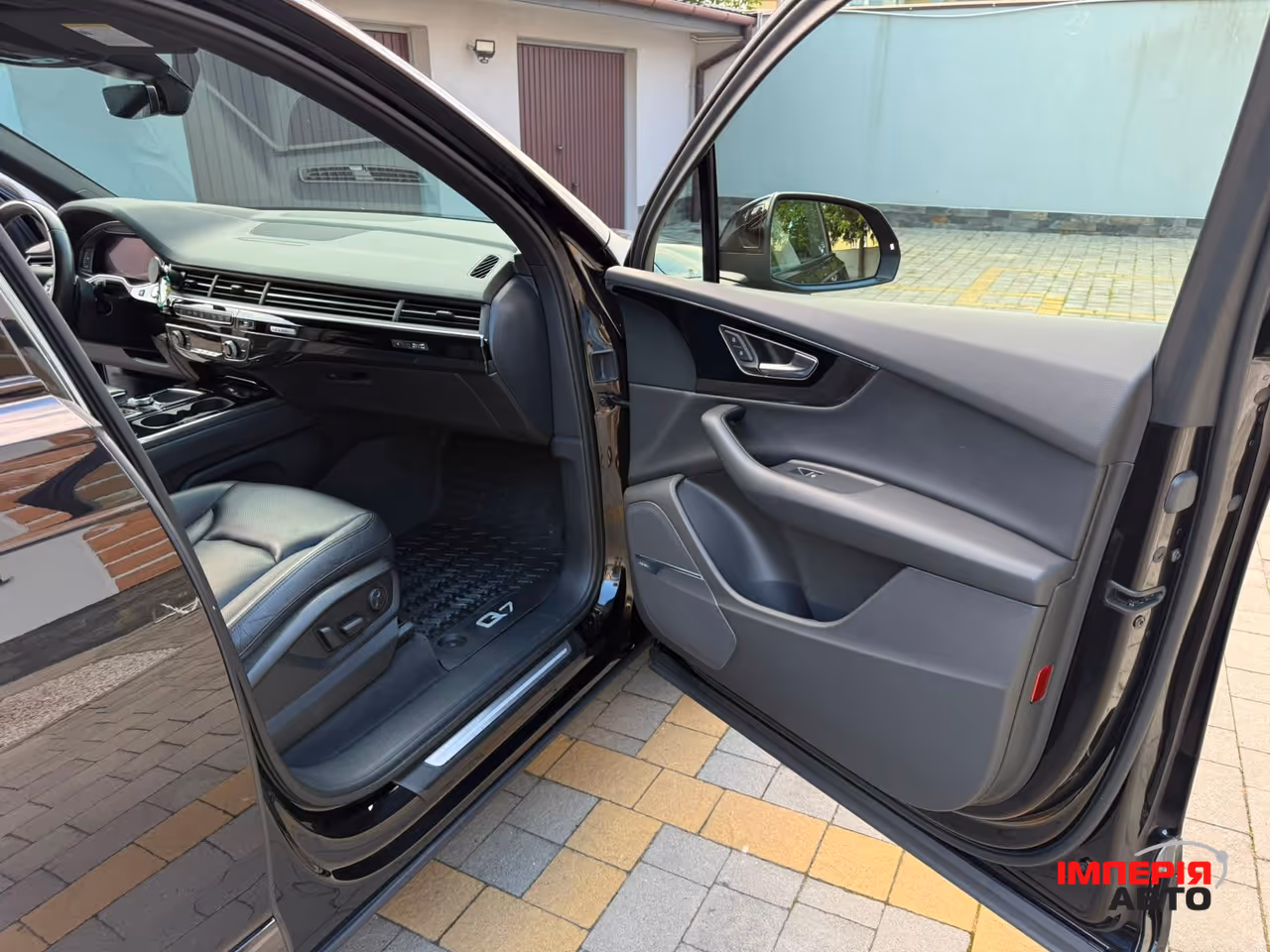 Audi Q7 - фото 51