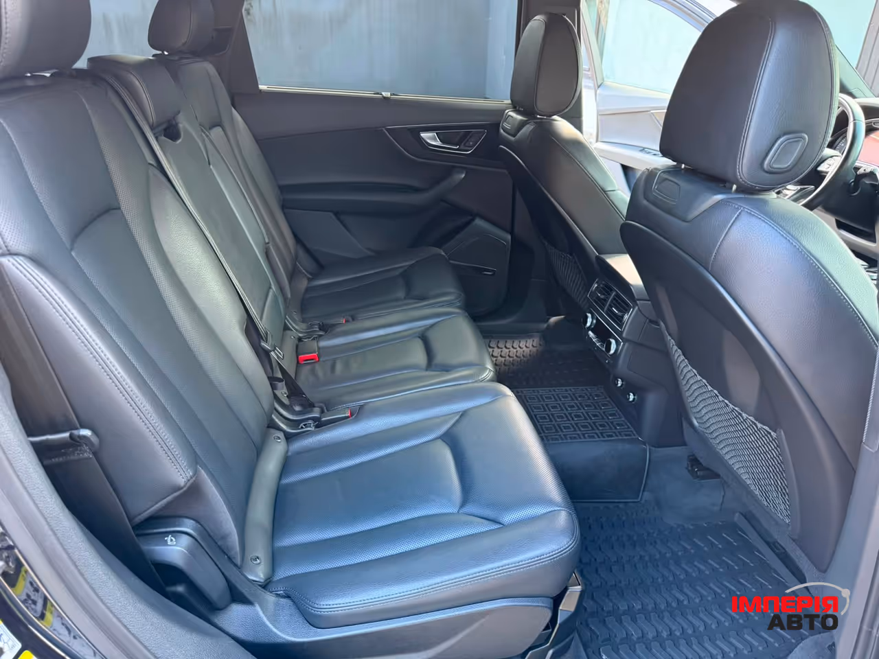 Audi Q7 - фото 47