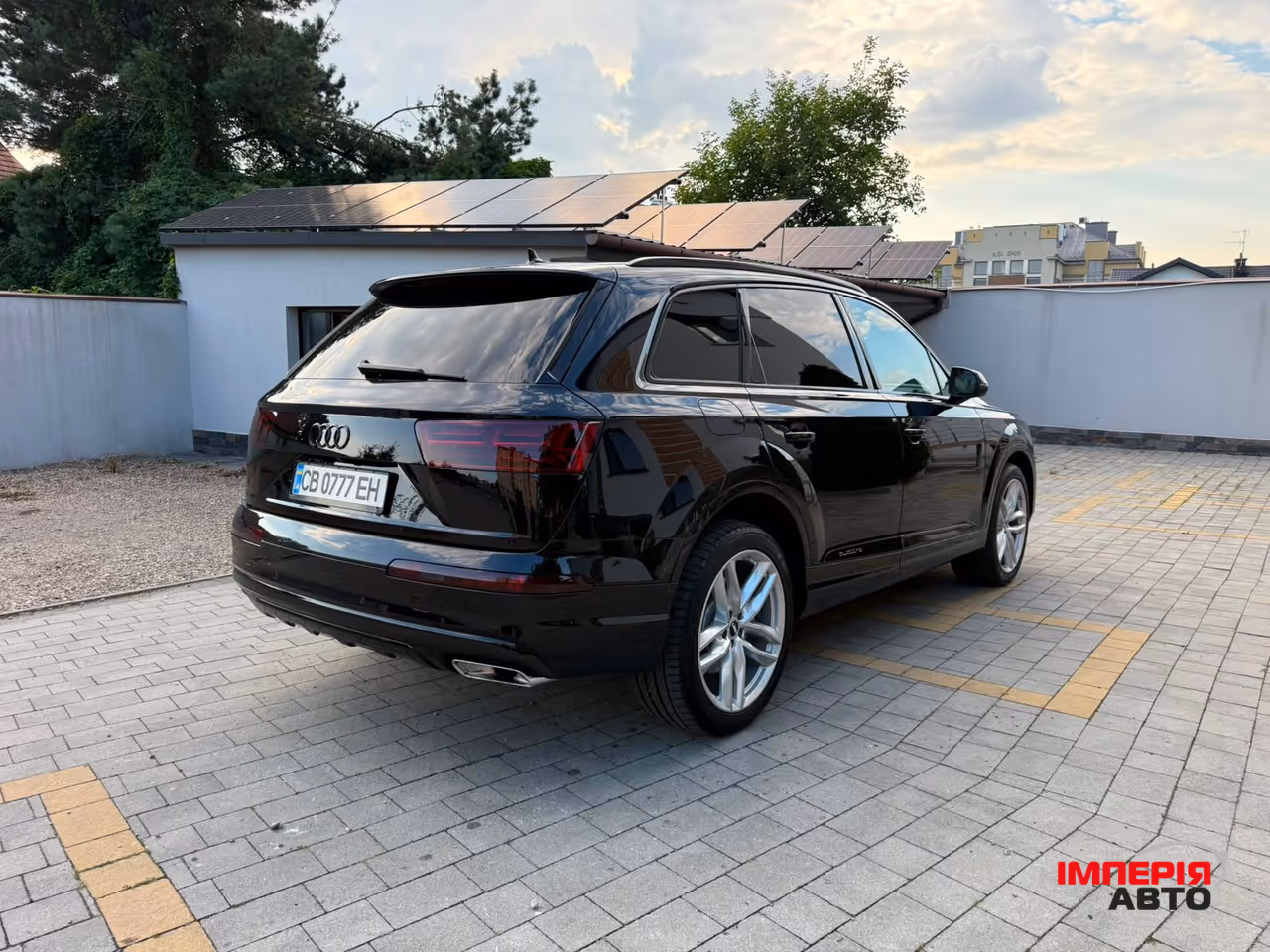 Audi Q7 - фото 4