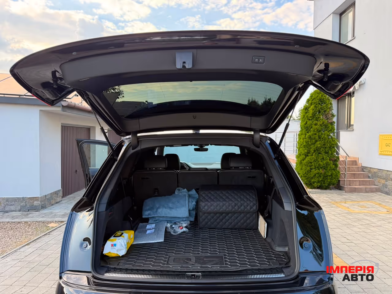 Audi Q7 - фото 44