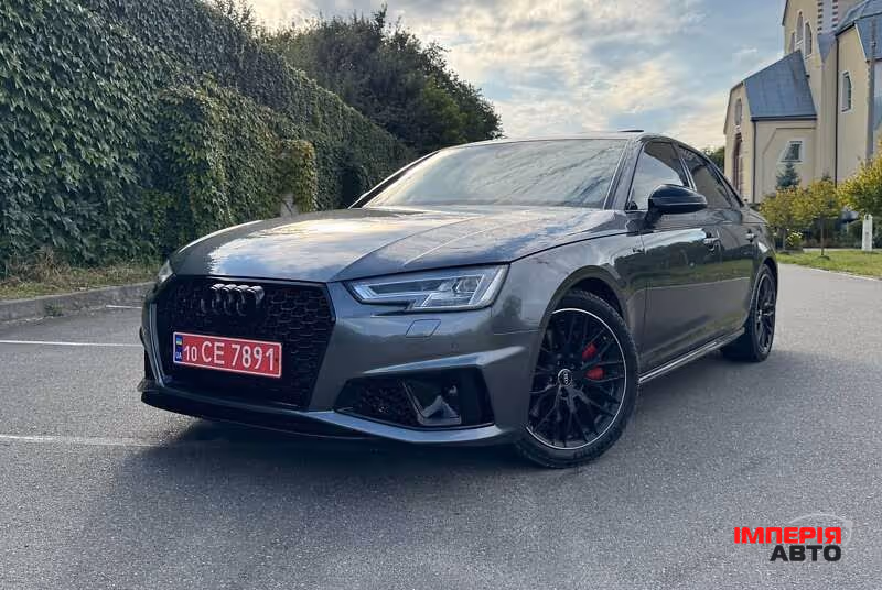 Audi A4 - фото 9