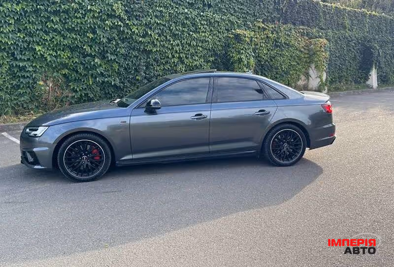 Audi A4 - фото 13