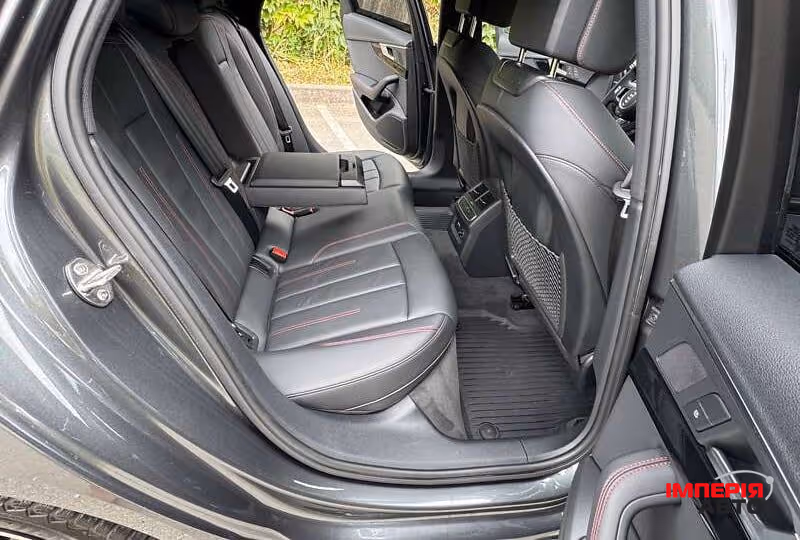 Audi A4 - фото 18