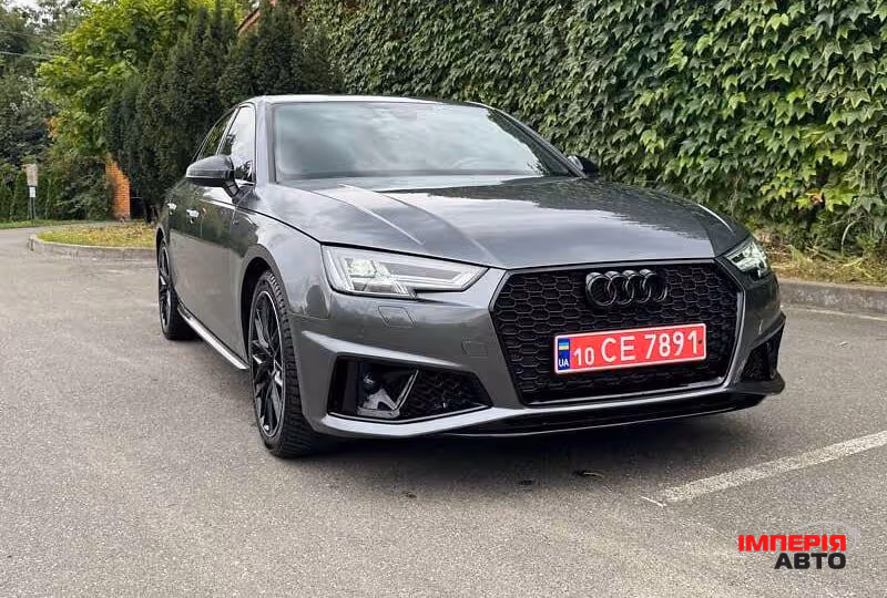 Audi A4 - фото 12