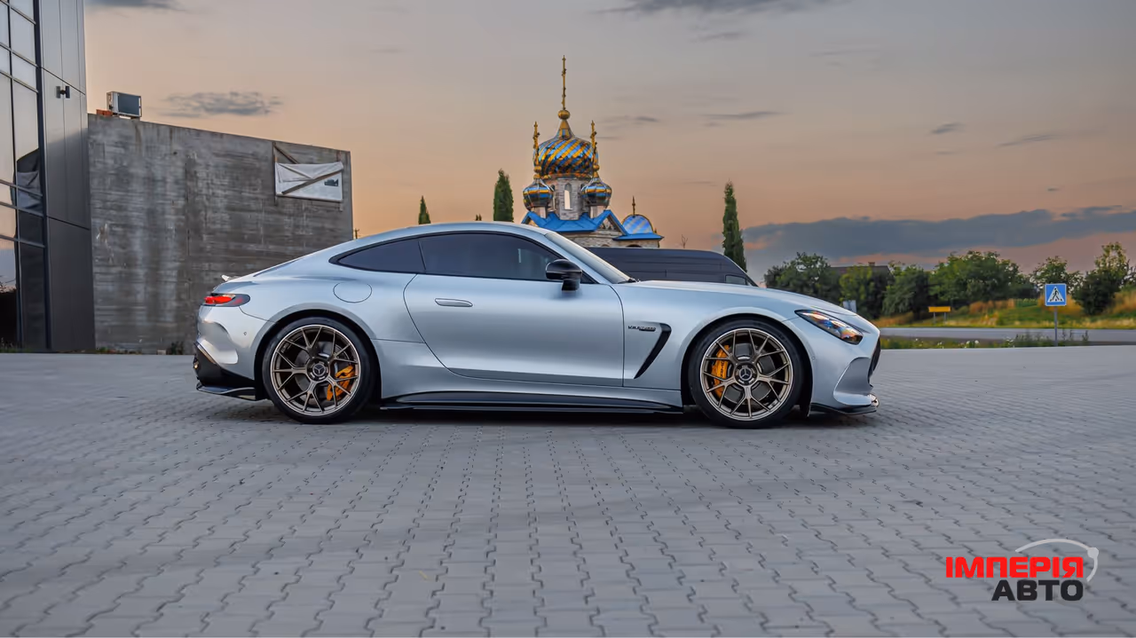 Mercedes-Benz AMG GT - фото 19
