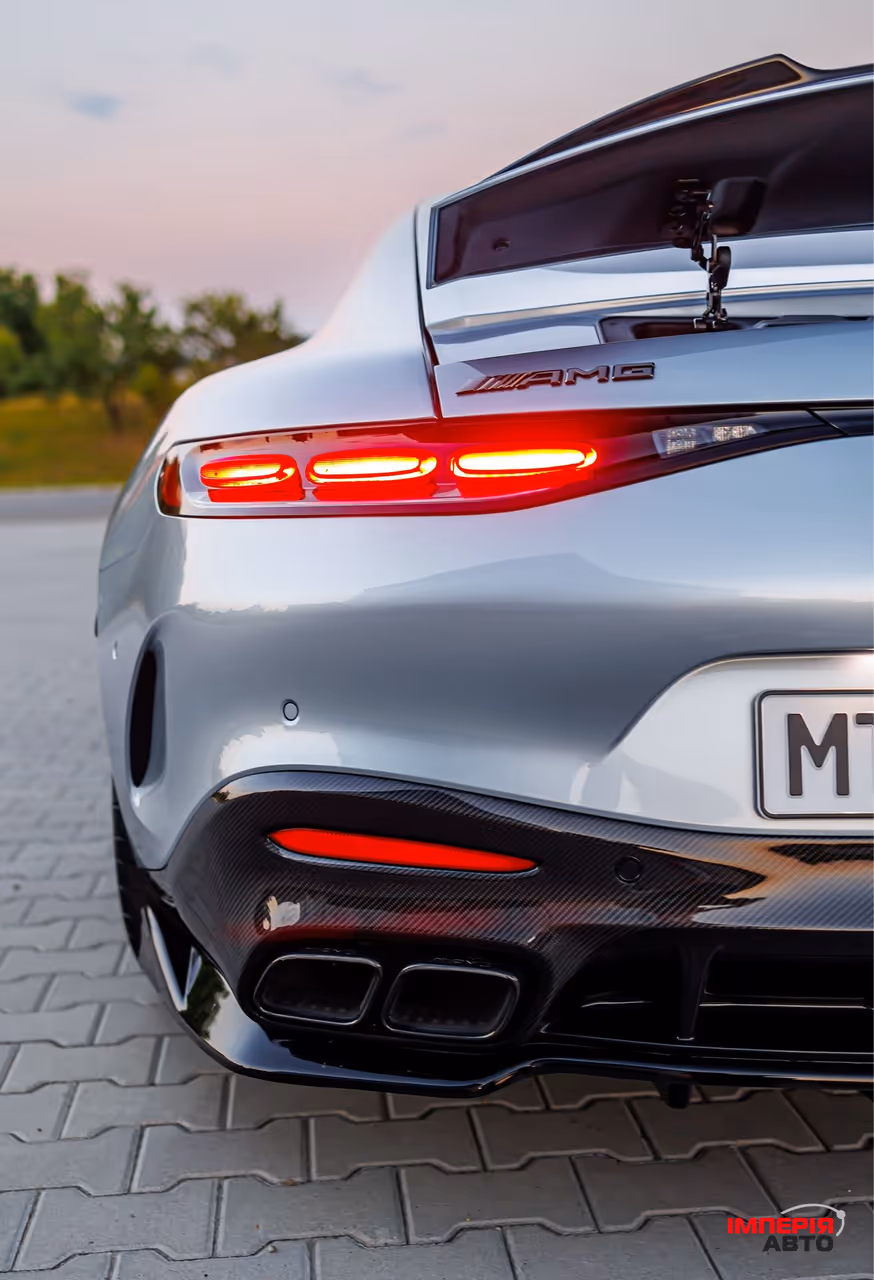 Mercedes-Benz AMG GT - фото 13