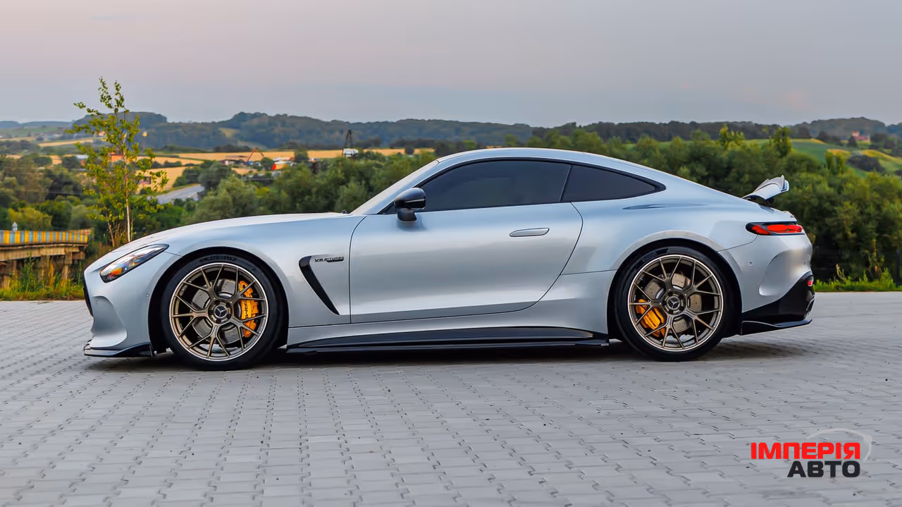 Mercedes-Benz AMG GT - фото 20