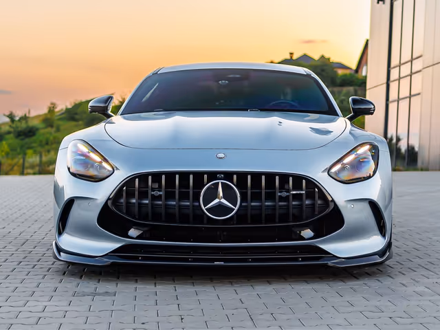 Mercedes-Benz AMG GT - зображення 5