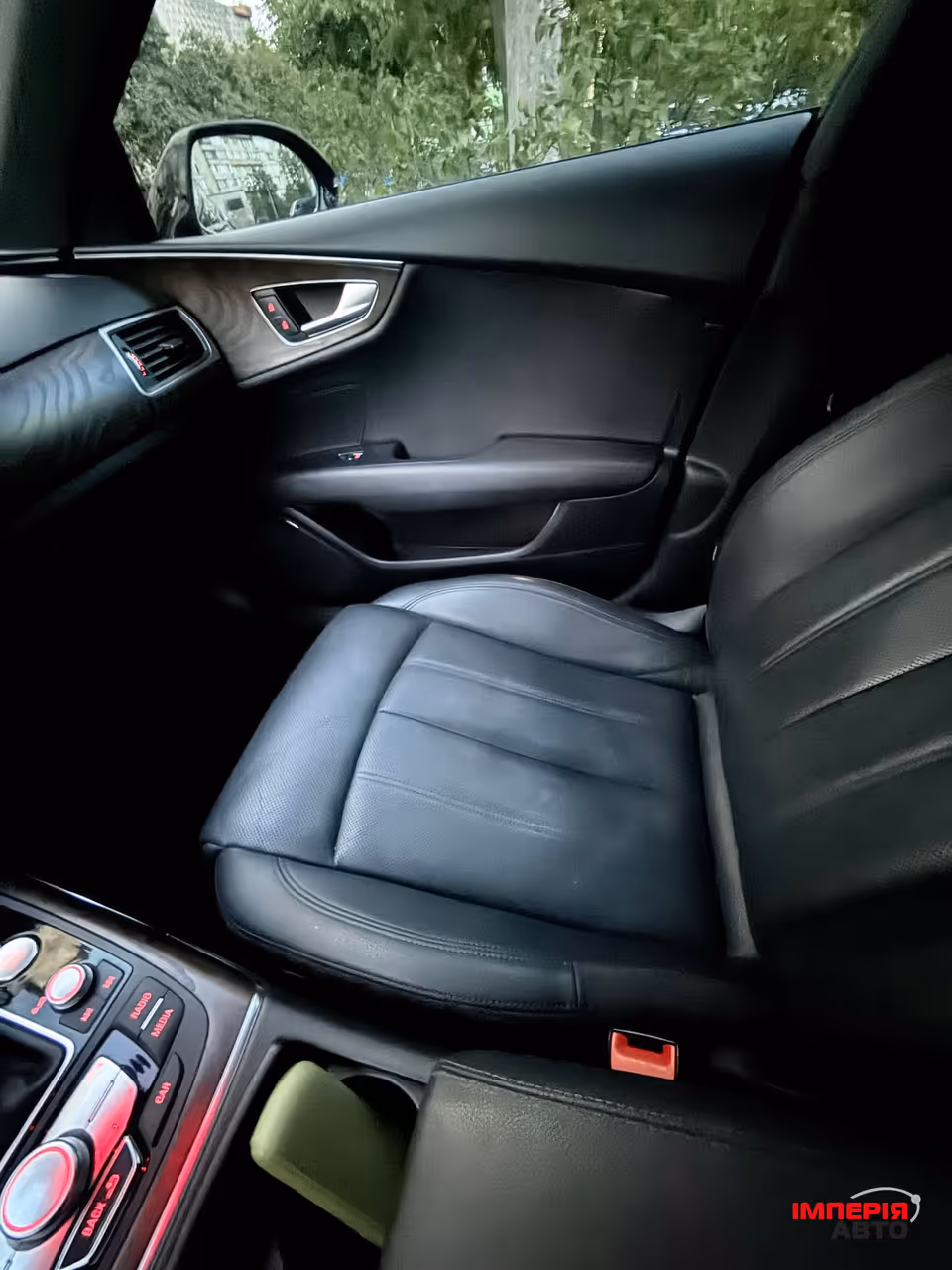 Audi A7 - фото 12
