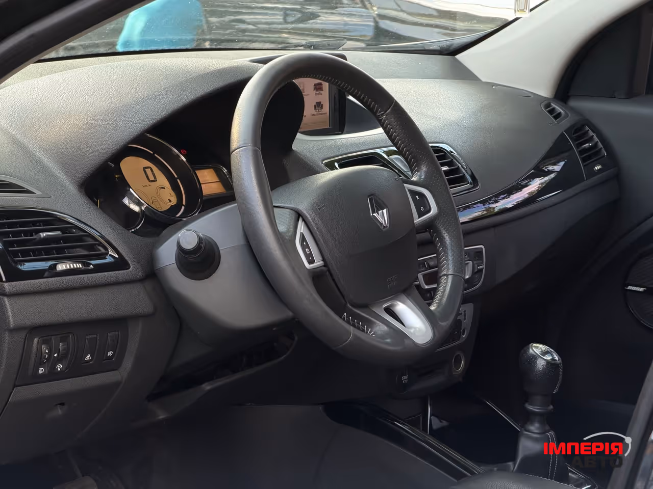 Renault Megane - фото 9