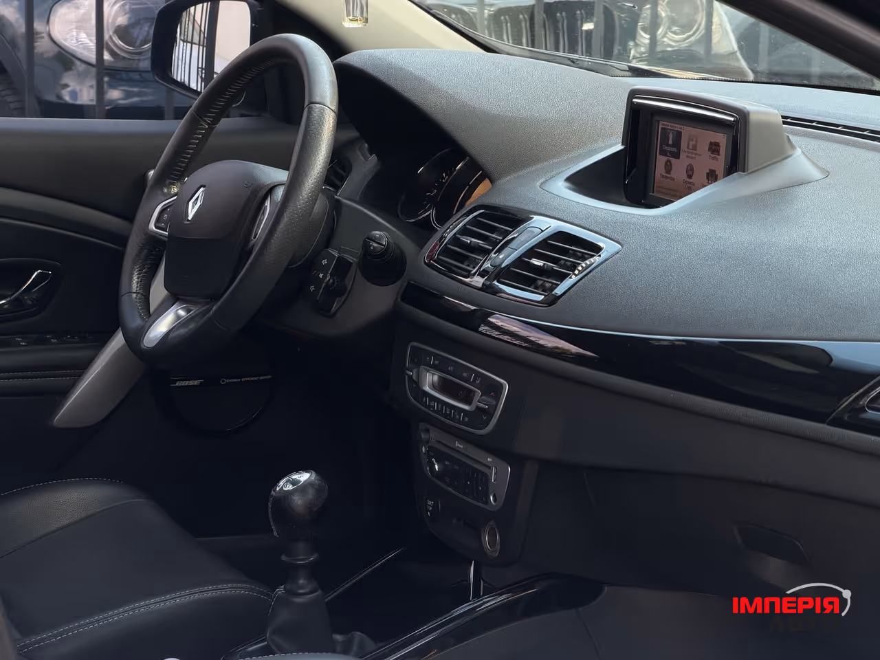 Renault Megane - фото 10