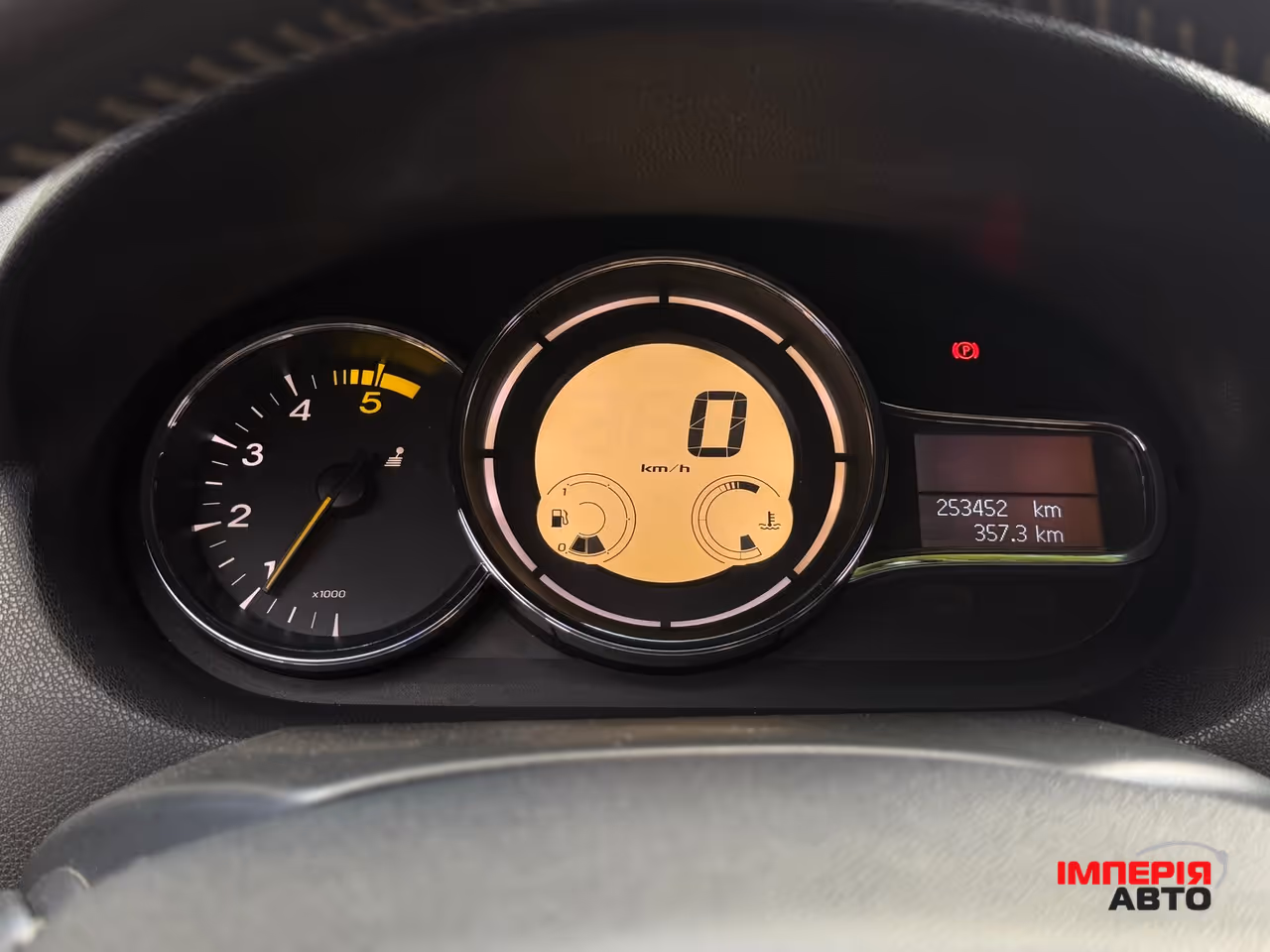 Renault Megane - фото 21
