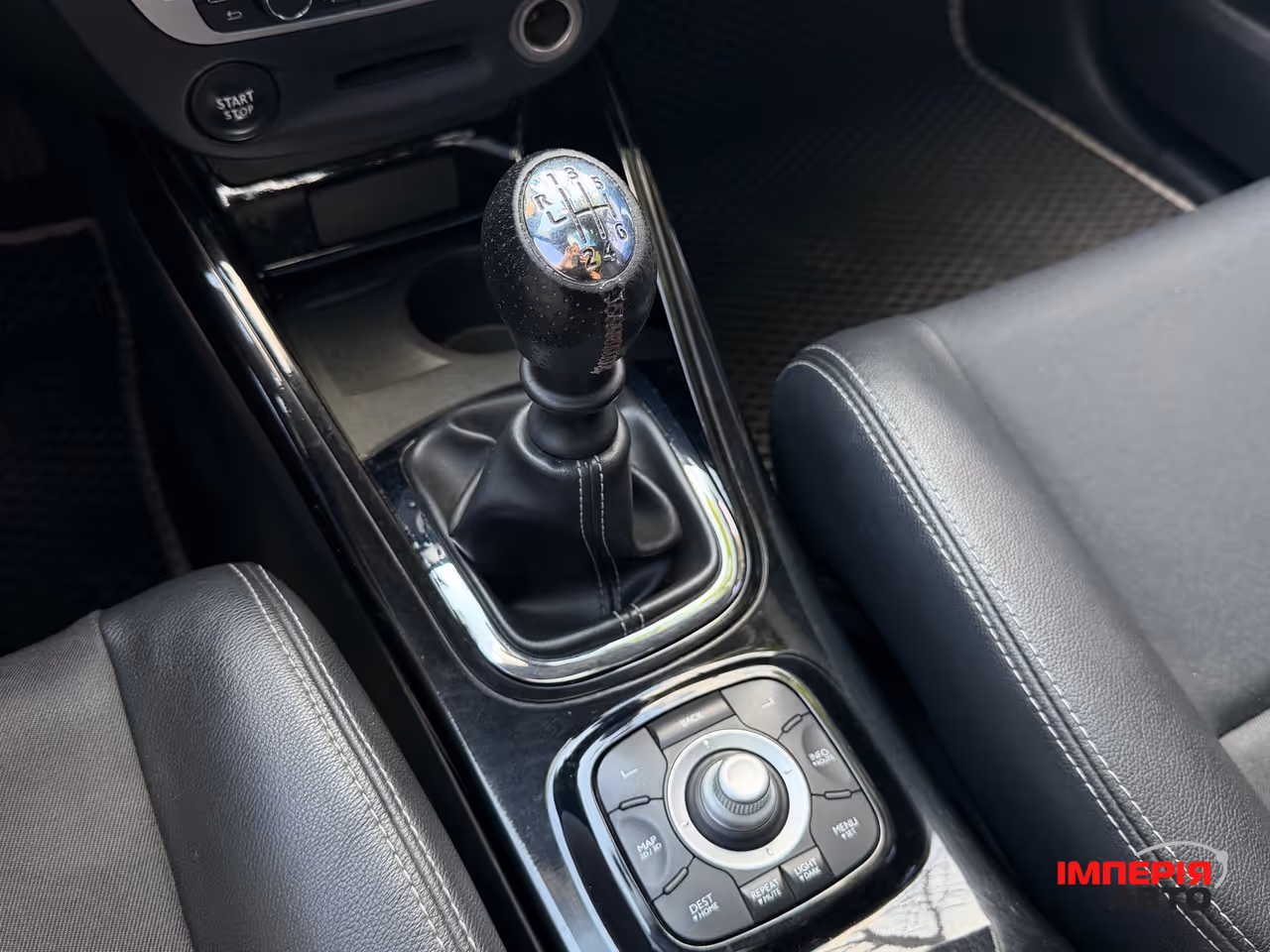 Renault Megane - фото 20