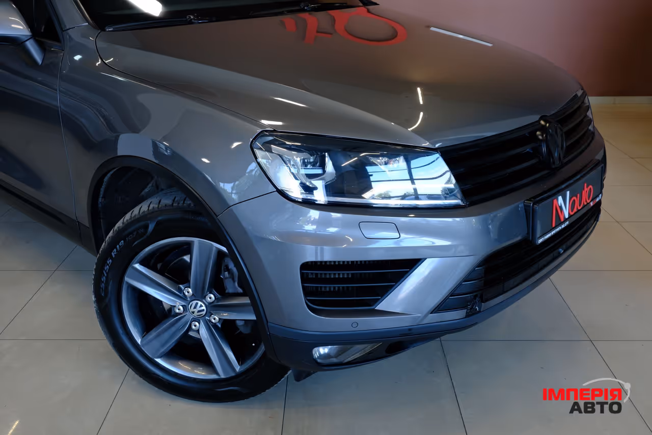 Volkswagen Touareg - фото 3