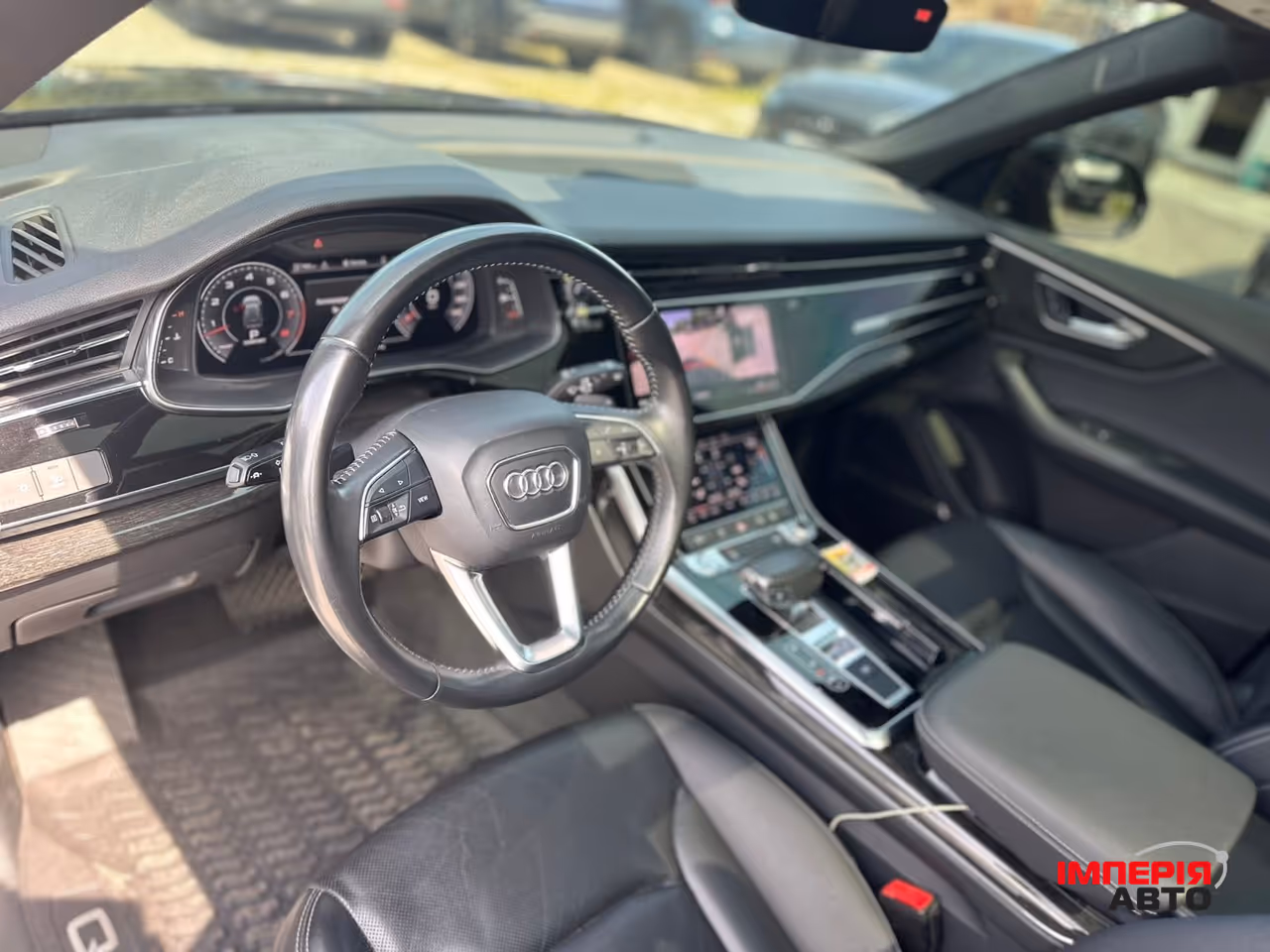Audi Q8 - фото 5