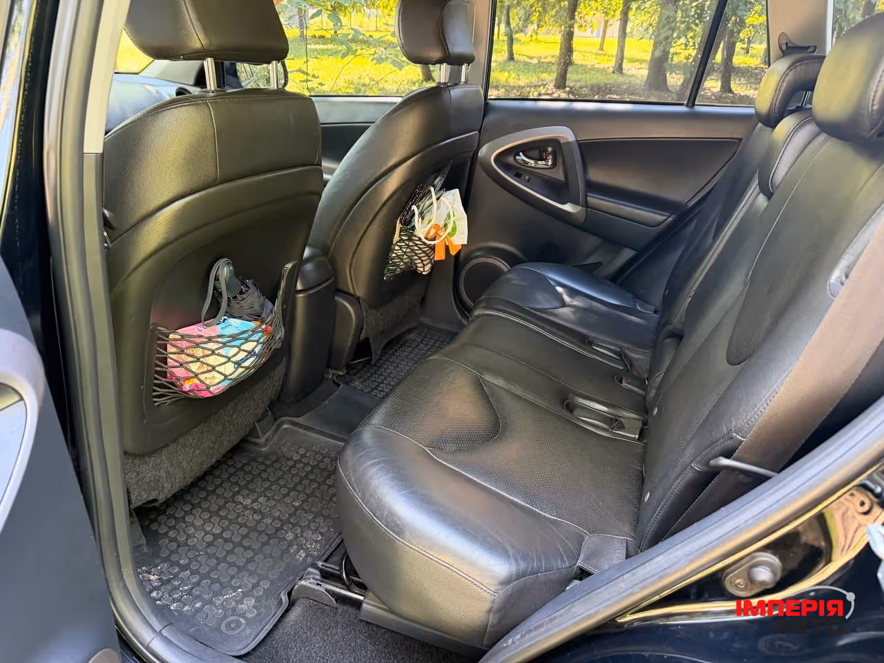 Toyota RAV4 - фото 11