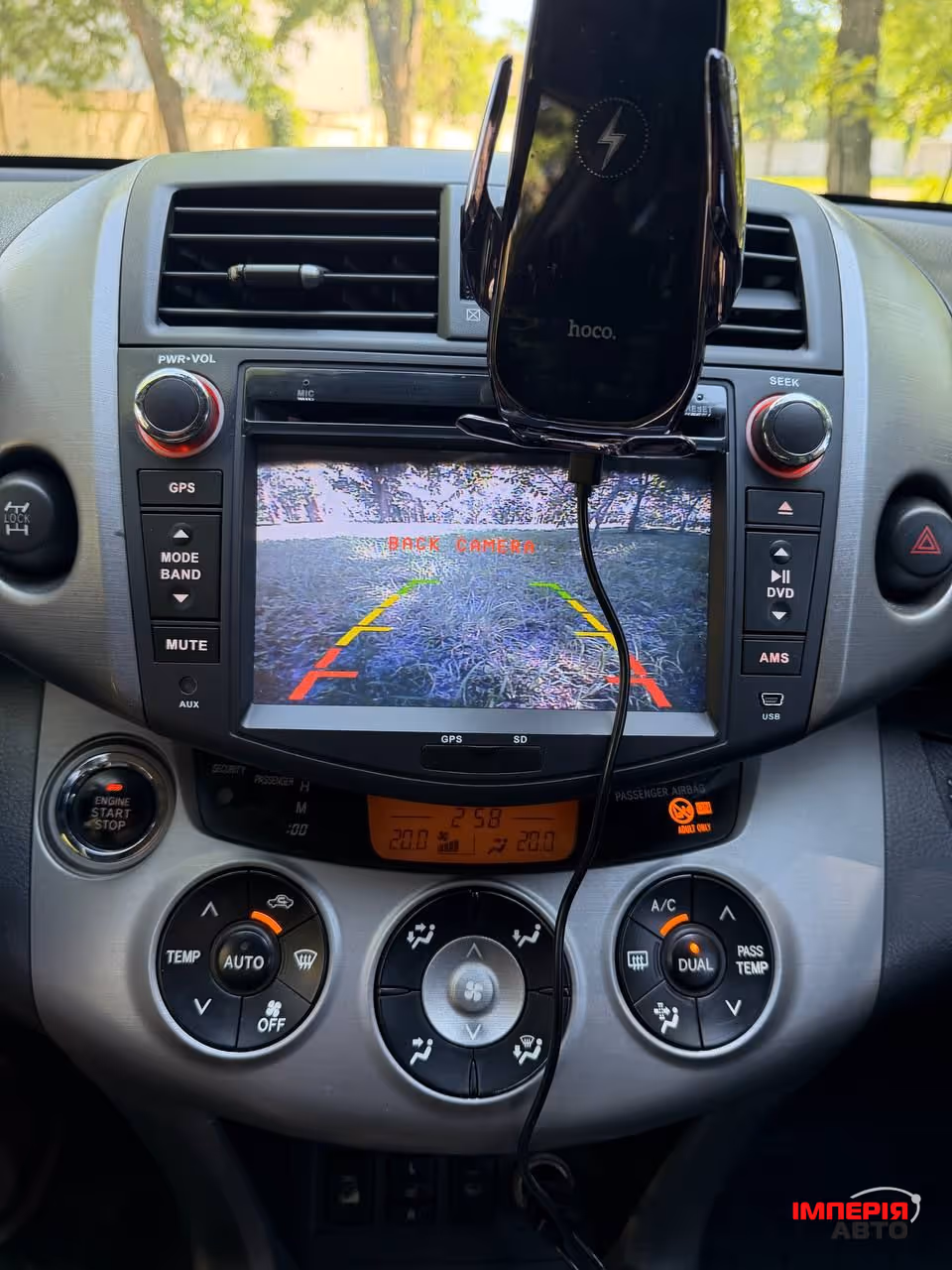 Toyota RAV4 - фото 19