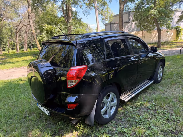 Toyota RAV4 - зображення 4