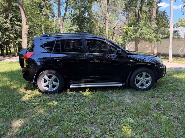 Toyota RAV4 - зображення 3