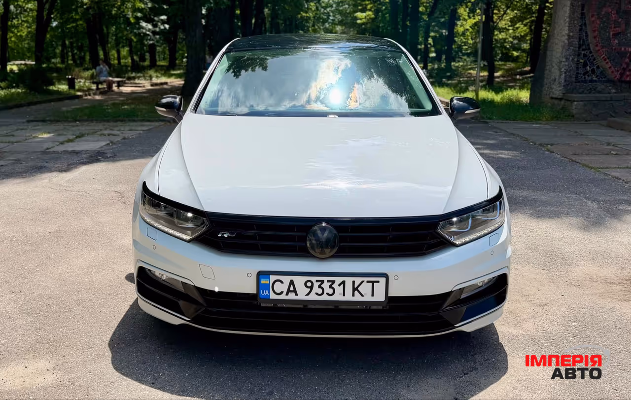 Volkswagen Passat - фото 2