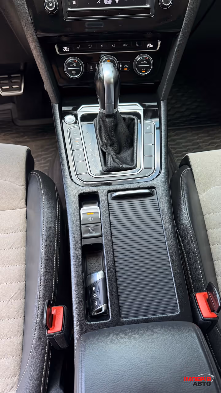 Volkswagen Passat - фото 19