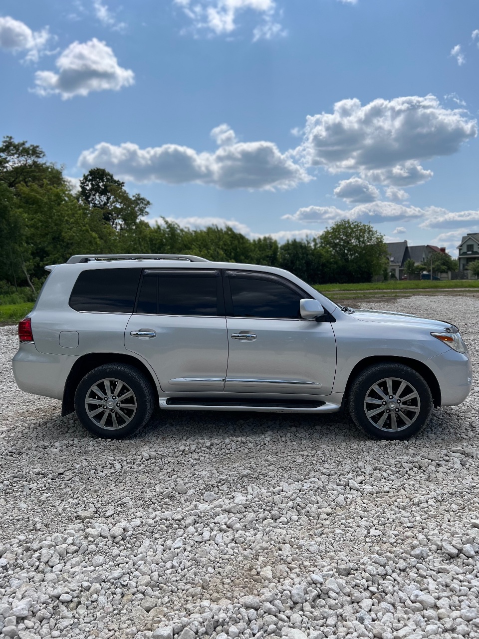 Lexus LX - фото 8