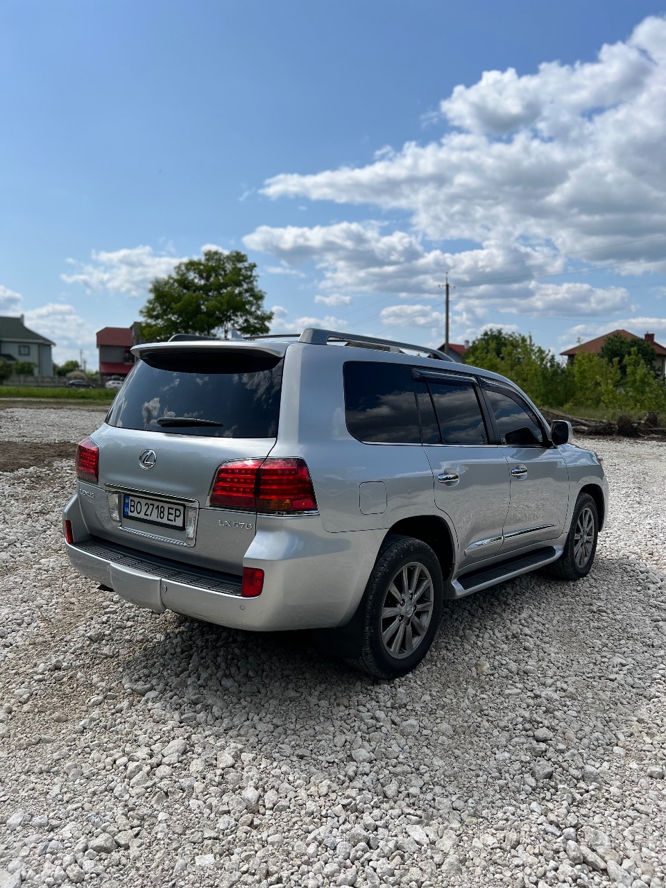 Lexus LX - фото 9