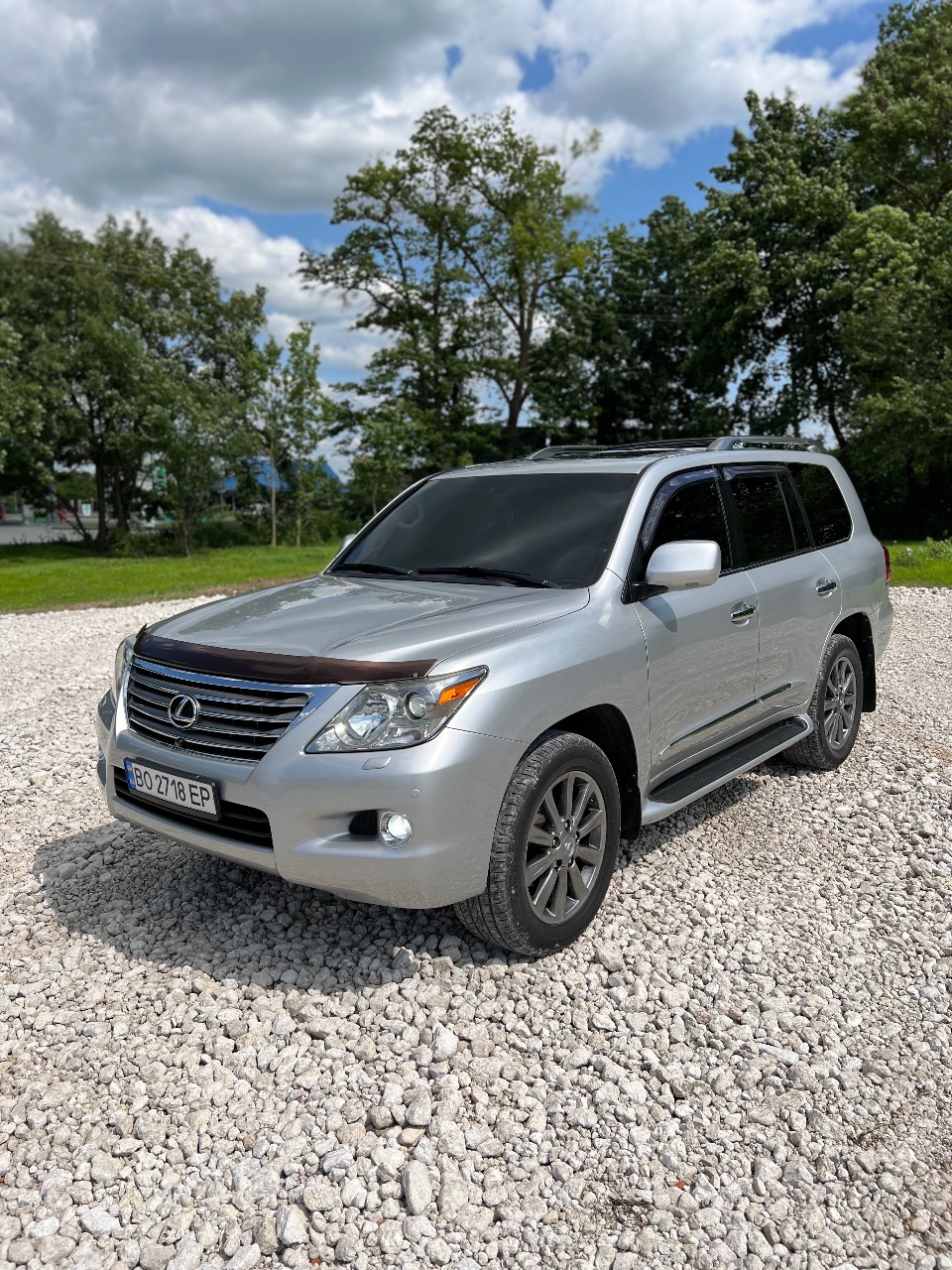 Lexus LX - фото 1