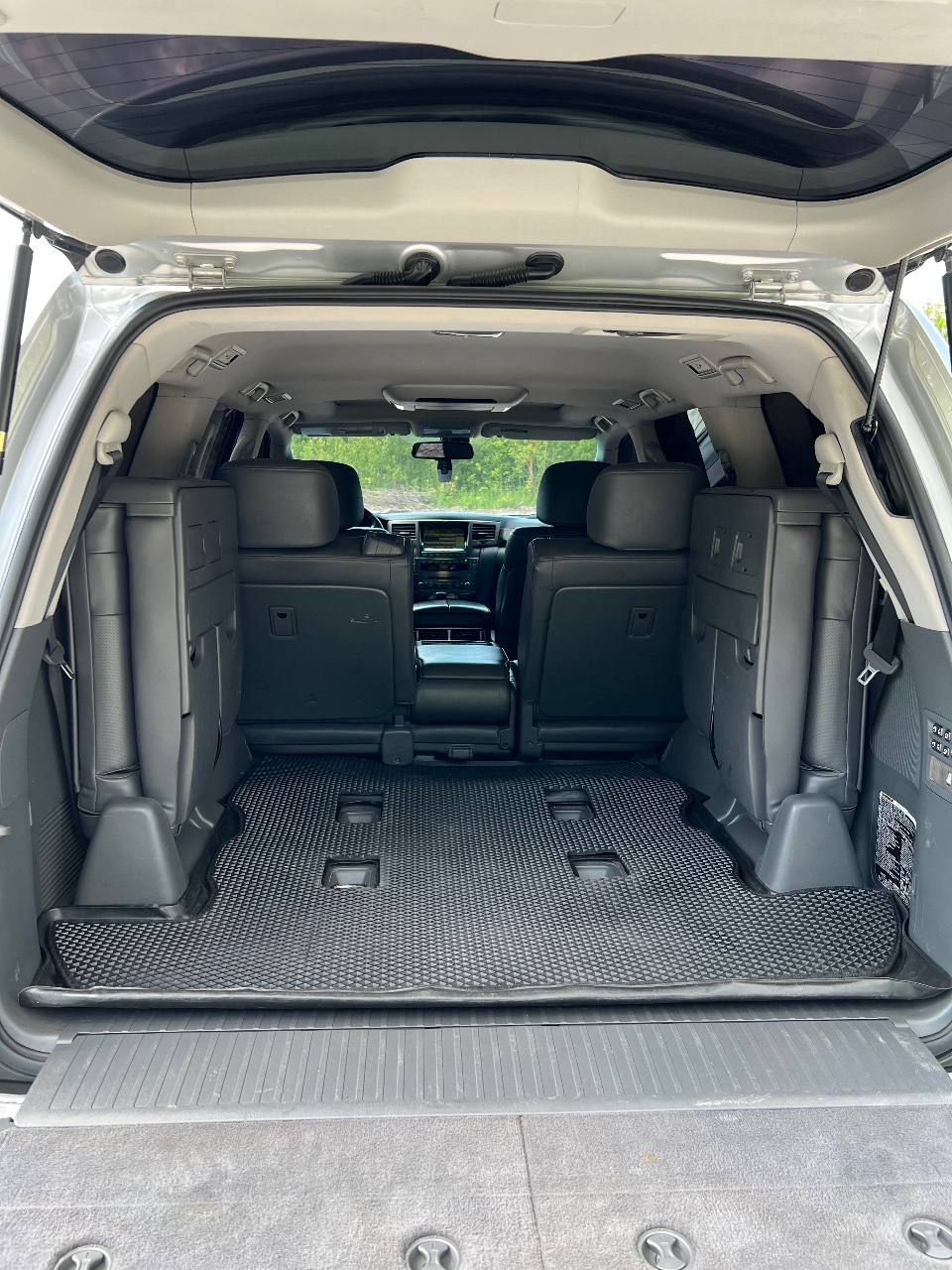 Lexus LX - фото 5